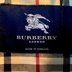 Burberry Rain coat- Ladies Size 6